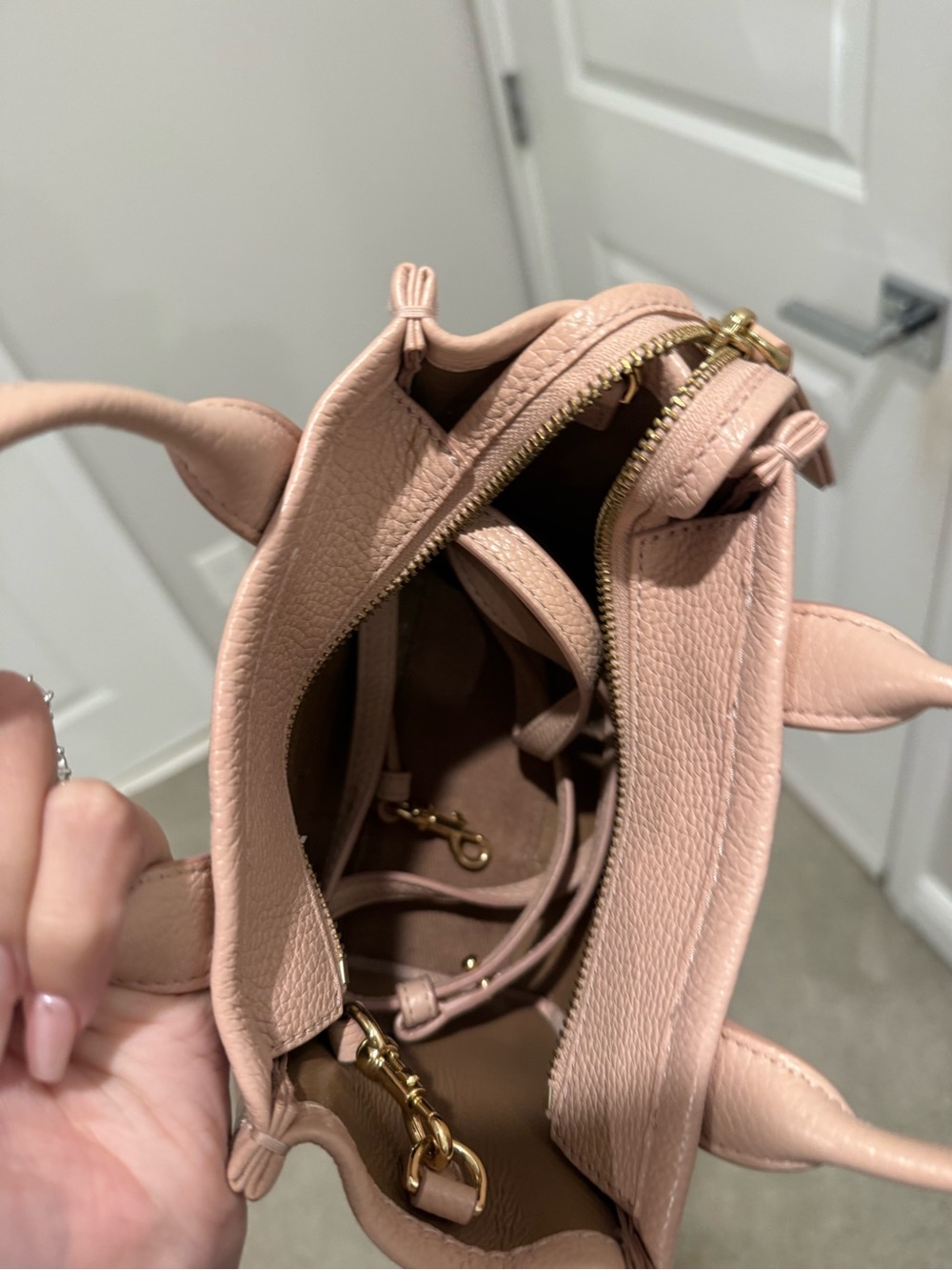 Marc Jacobs Small The Tote Bag in Blush - Picture 5 of 5
